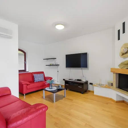 Villa Dorina Tar-Vabriga